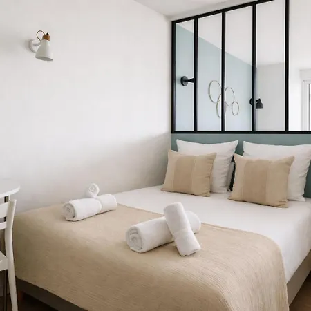 Apartment 2 Pieces Idealement Situe A Cote De Montmartre