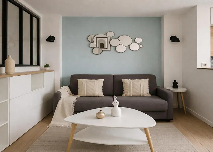 Apartment 2 Pieces Idealement Situe A Cote De Montmartre Paris